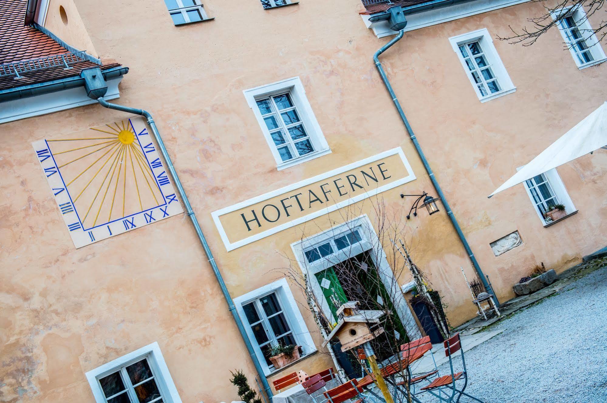 Hotel Schloss Neuburg - Hoftaferne Neuburg am Inn Dış mekan fotoğraf